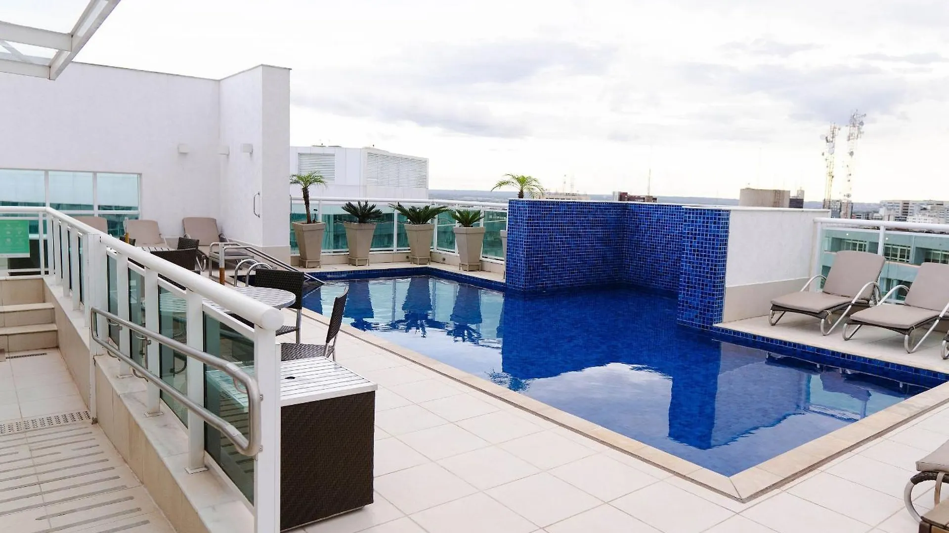 B402 Bd Apart Area Central Aconchegante Brasilia